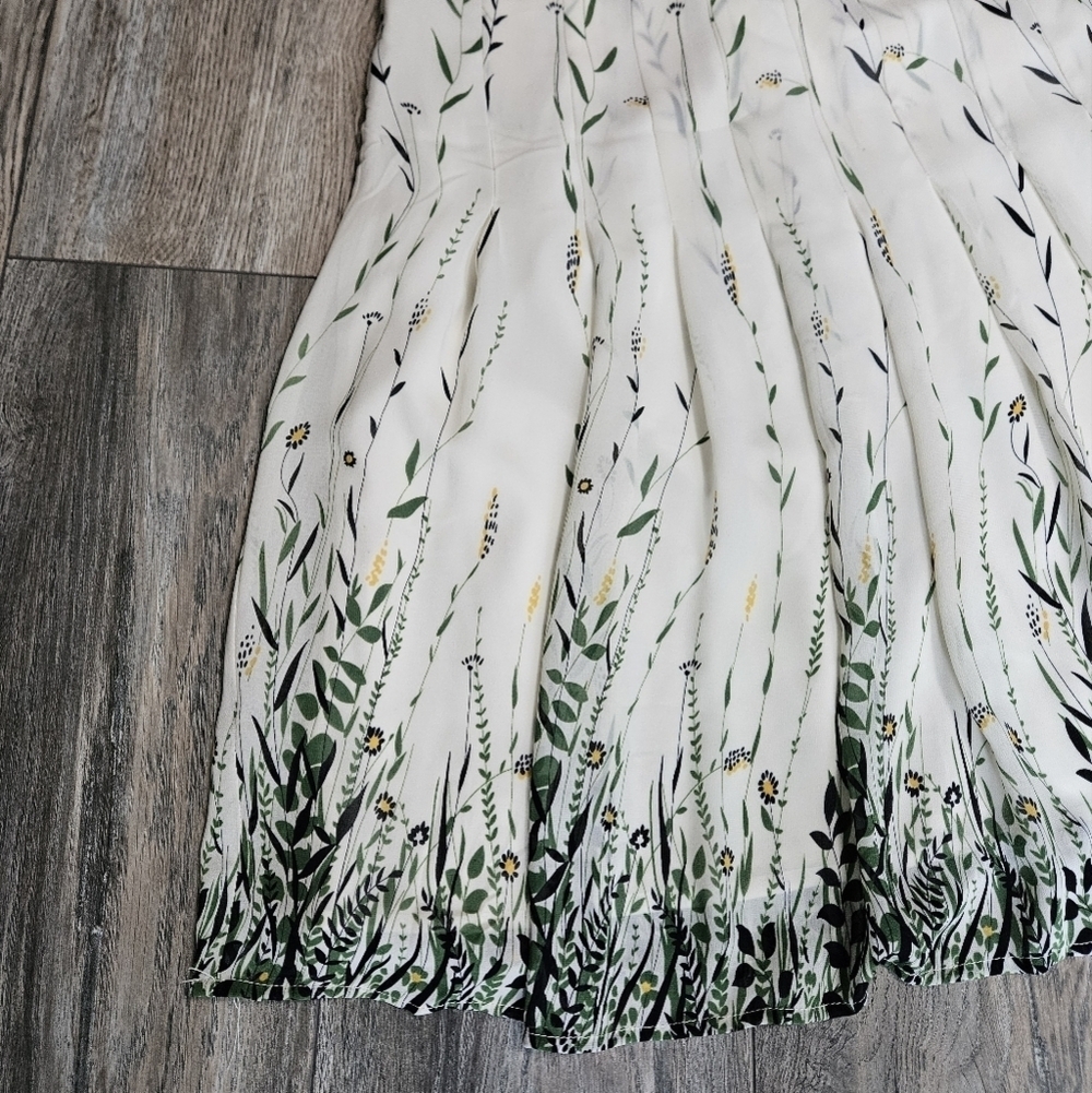 Floral Mini Skirt, Romy - Picture 6 of 10